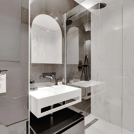 Authentic - 2br - 6p - Moulin Rouge * Paris
